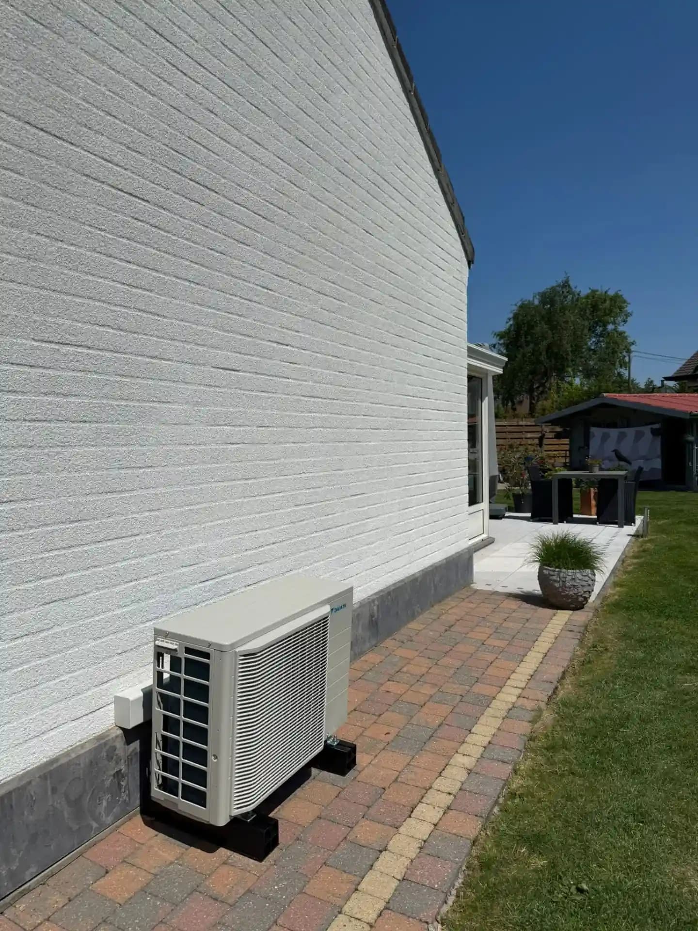 Airco buitenunit gevel