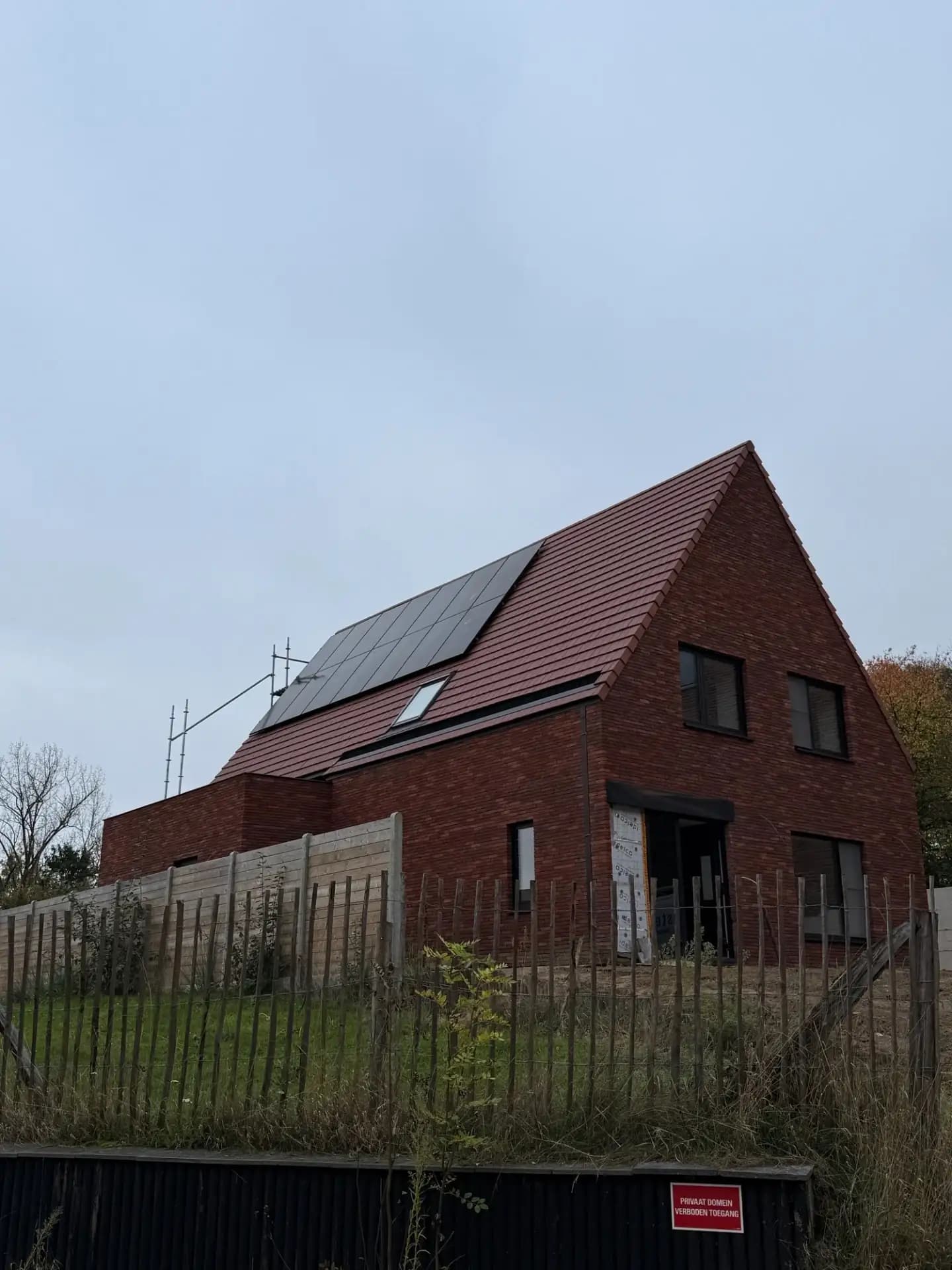 Zonnepanelen op pannendak
